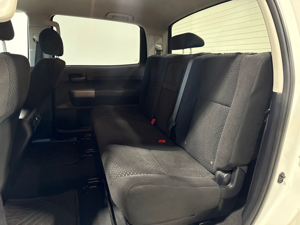 2013 Toyota Tundra CrewMax 5.7L FFV V8 6-Spd AT (Natl) - 23038665 - 29