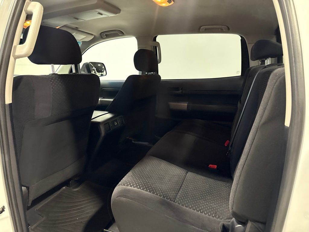 2013 Toyota Tundra CrewMax 5.7L FFV V8 6-Spd AT (Natl) - 23038665 - 30