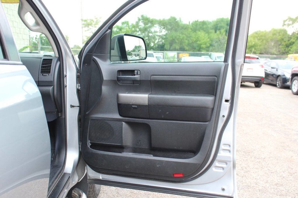 2013 Toyota Tundra CrewMax 5.7L FFV V8 6-Spd AT (Natl) - 22889877 - 11