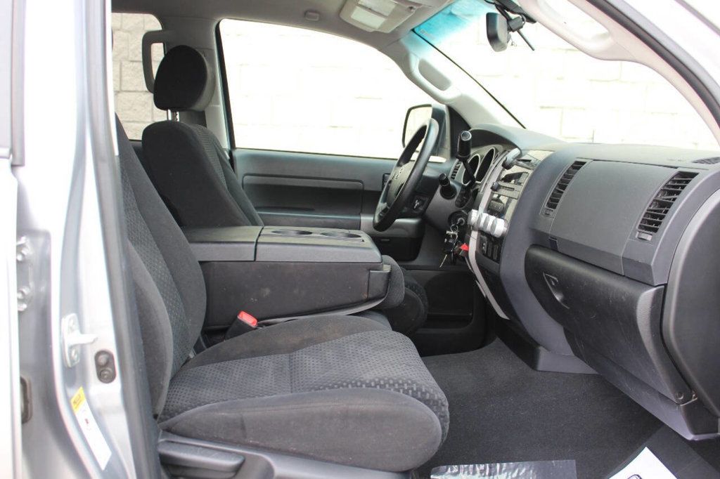 2013 Toyota Tundra CrewMax 5.7L FFV V8 6-Spd AT (Natl) - 22889877 - 12