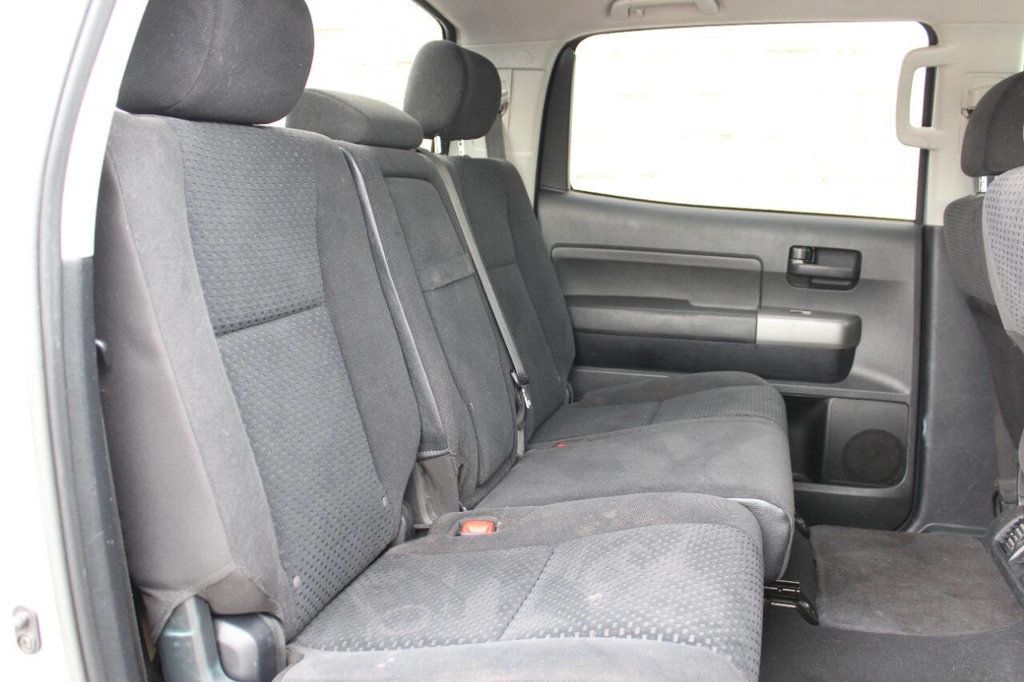2013 Toyota Tundra CrewMax 5.7L FFV V8 6-Spd AT (Natl) - 22889877 - 14