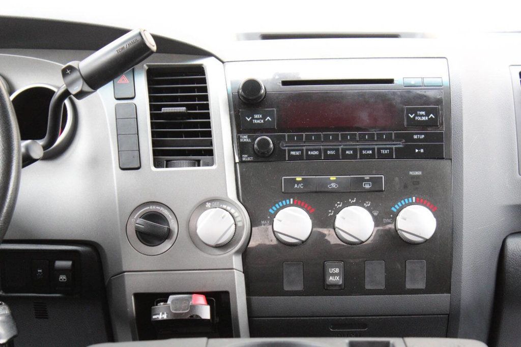 2013 Toyota Tundra CrewMax 5.7L FFV V8 6-Spd AT (Natl) - 22889877 - 16