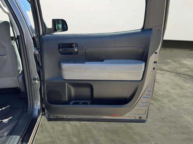 2013 Toyota Tundra CrewMax 5.7L FFV V8 6-Spd AT (Natl) - 23036127 - 16