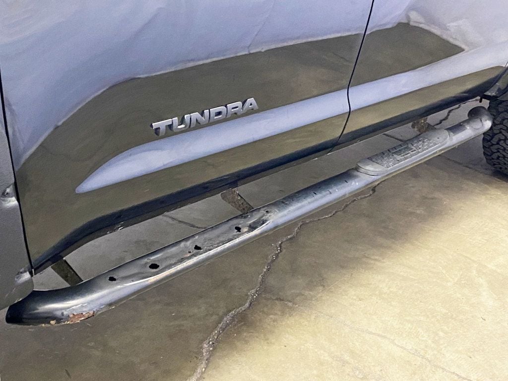 2013 Toyota Tundra CrewMax photo 3
