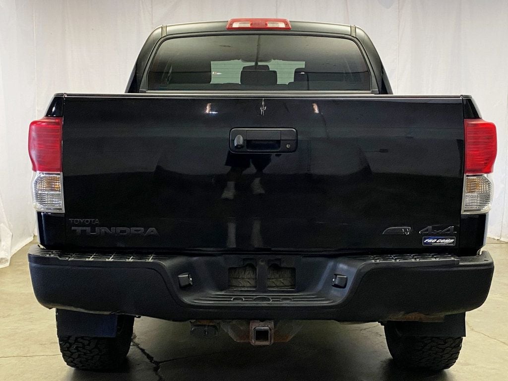 2013 Toyota Tundra CrewMax photo 5