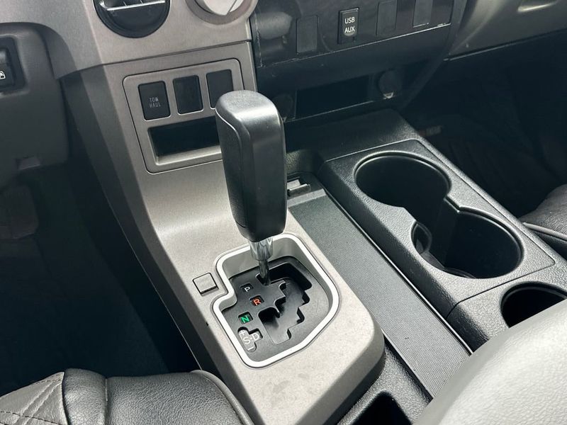 2013 Toyota Tundra CrewMax 5.7L V8 6-Spd AT (Natl) - 22966476 - 16