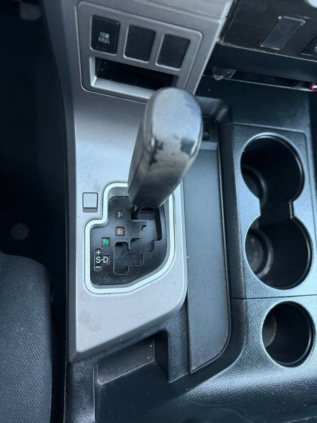 2013 Toyota Tundra Double Cab 4.6L V8 6-Spd AT (Natl) - 22953198 - 16