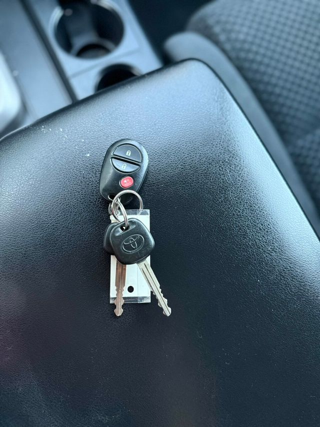 2013 Toyota Tundra Double Cab 4.6L V8 6-Spd AT (Natl) - 22953198 - 20