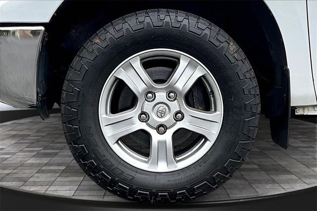 2013 Toyota Tundra Double Cab 4.6L V8 6-Spd AT (Natl) - 22947119 - 23