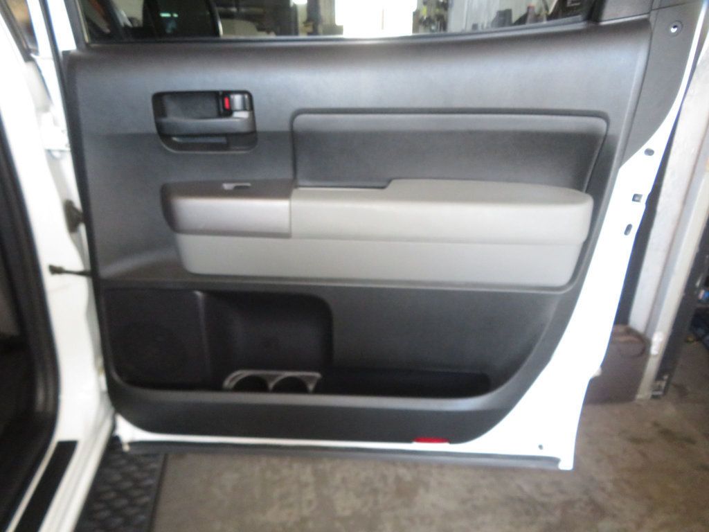 2013 Toyota Tundra EXTRA CLEAN TUNDRA AZ TRUCK 1OWNER 4X4 CREWMAX  - 23020982 - 28