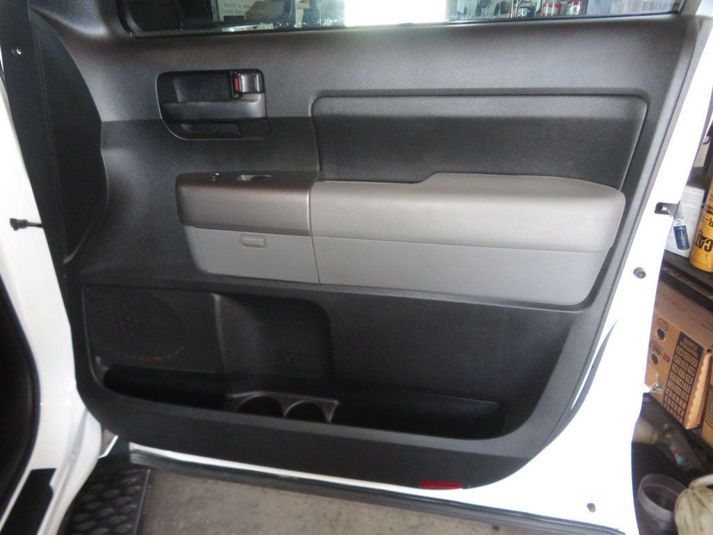 2013 Toyota Tundra EXTRA CLEAN TUNDRA AZ TRUCK 1OWNER 4X4 CREWMAX  - 23020982 - 33