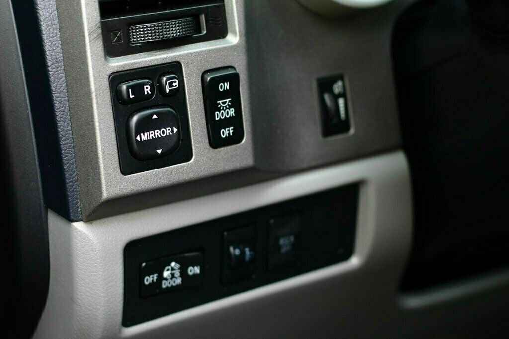 2013 Toyota Tundra Limited CrewMax TRD Rock Warrior photo 20