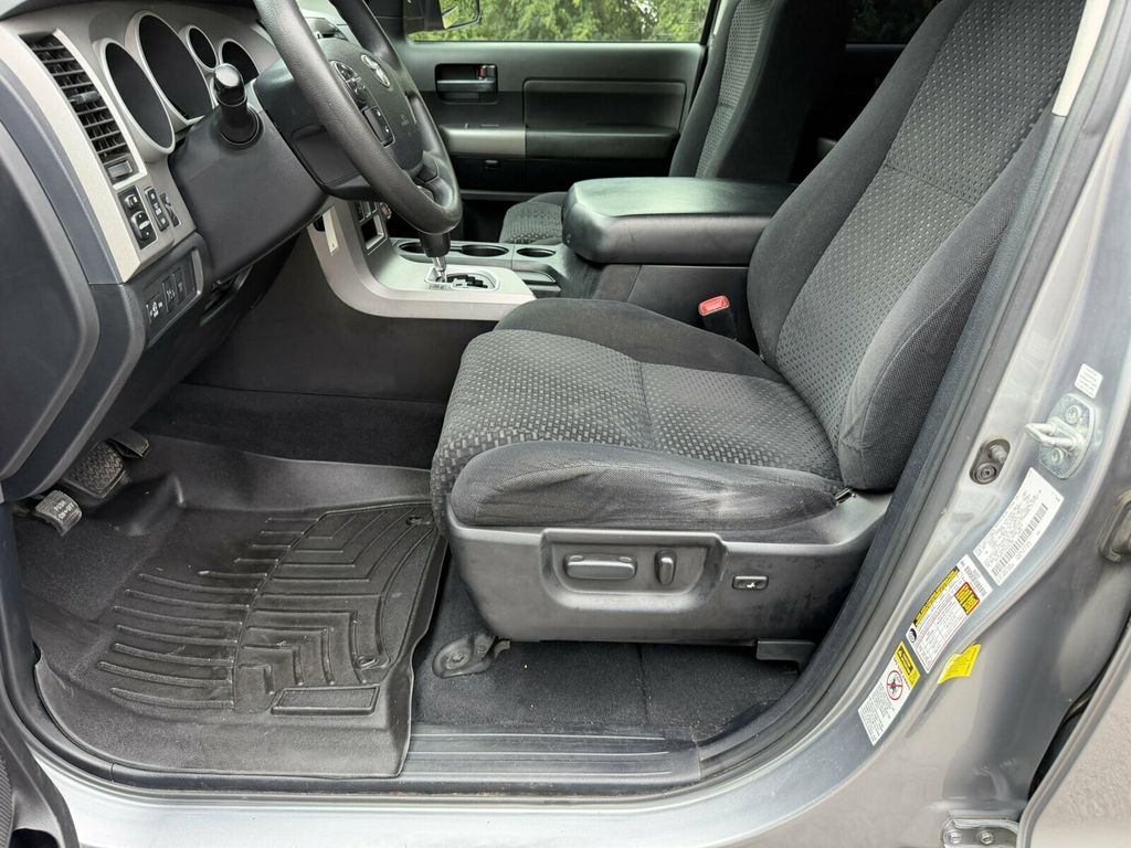 2013 Toyota Tundra Local Trade/4X4/Upgrade Pkg/Rear Camera Display/Tow Pkg - 23068059 - 16