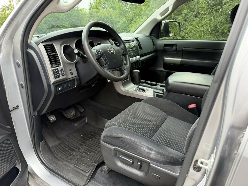 2013 Toyota Tundra Local Trade/4X4/Upgrade Pkg/Rear Camera Display/Tow Pkg - 23068059 - 17