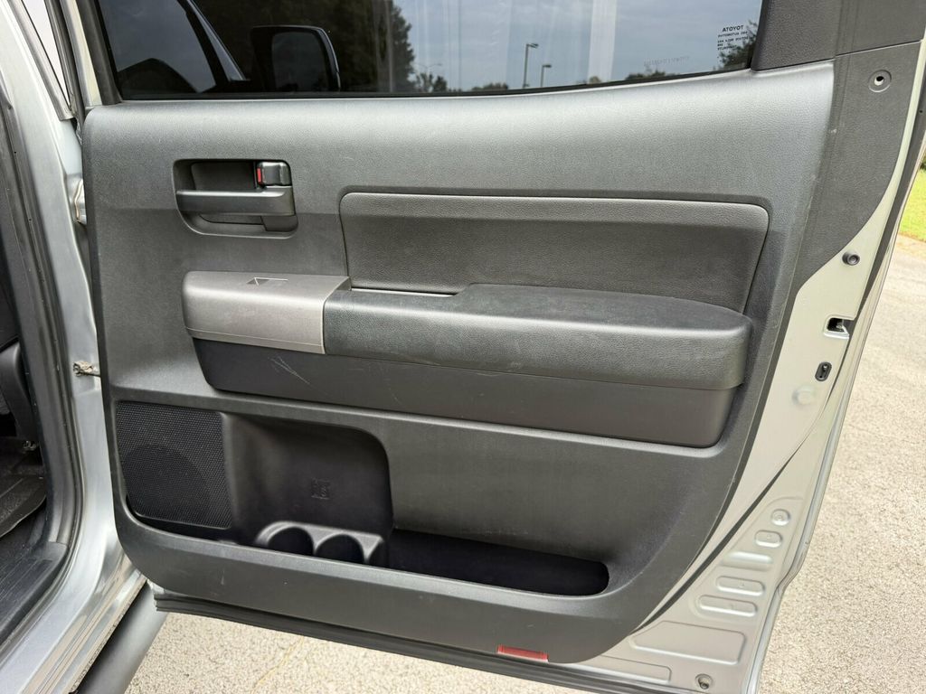 2013 Toyota Tundra Local Trade/4X4/Upgrade Pkg/Rear Camera Display/Tow Pkg - 23068059 - 22