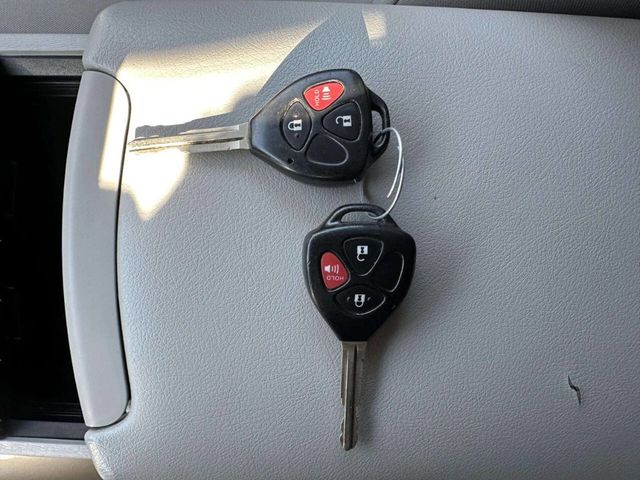 2013 Toyota Venza 4dr Wagon I4 FWD LE - 22992741 - 35