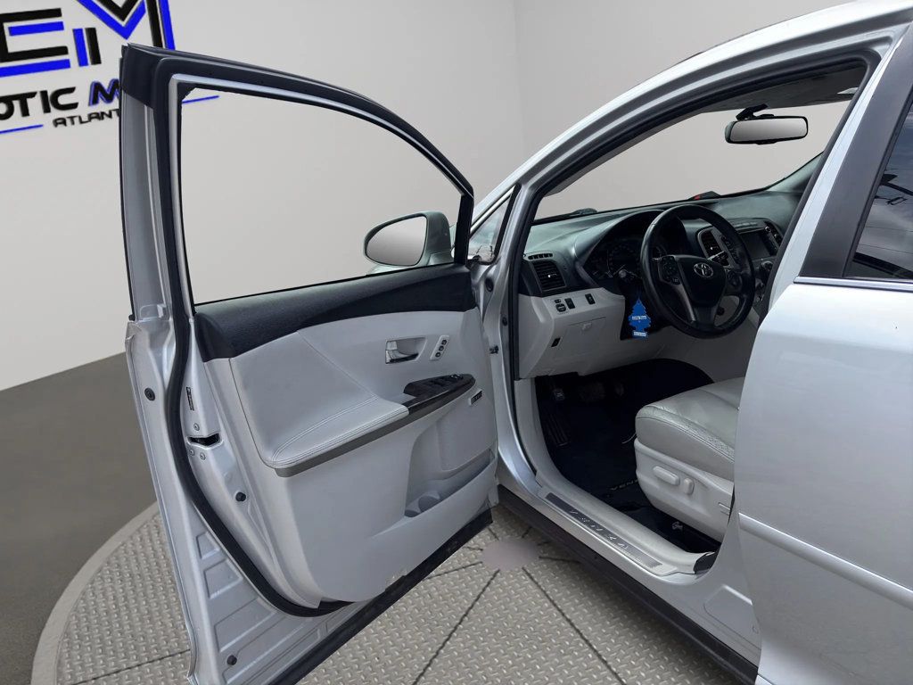 2013 Toyota Venza 4dr Wagon V6 AWD Limited - 23016175 - 21
