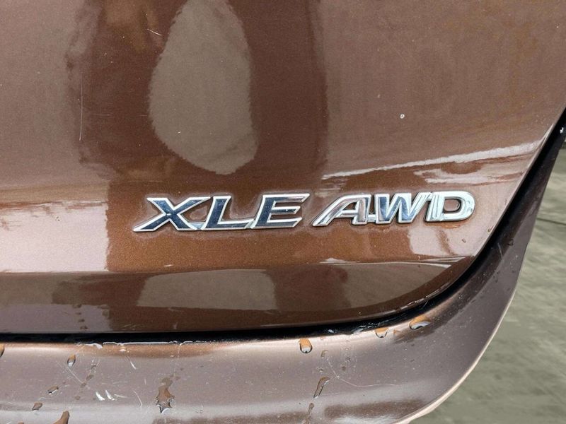 2013 Toyota Venza 4dr Wagon V6 AWD XLE - 22980687 - 12