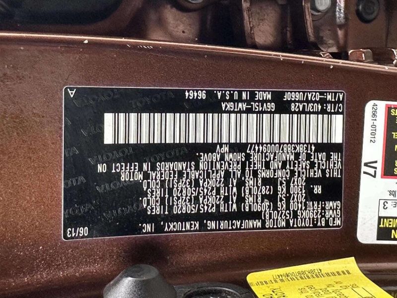 2013 Toyota Venza 4dr Wagon V6 AWD XLE - 22980687 - 24