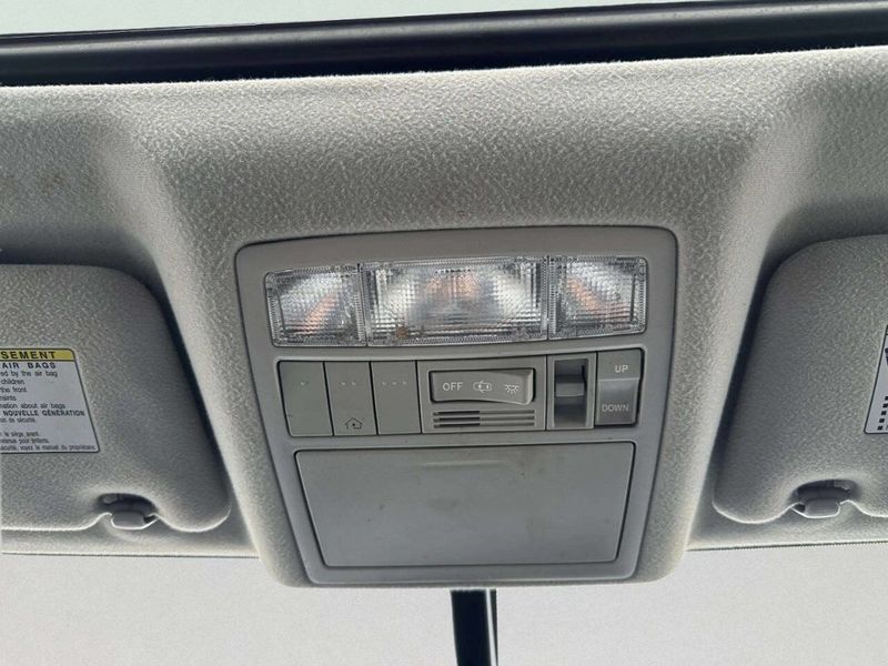 2013 Toyota Venza 4dr Wagon V6 AWD XLE - 22980687 - 33