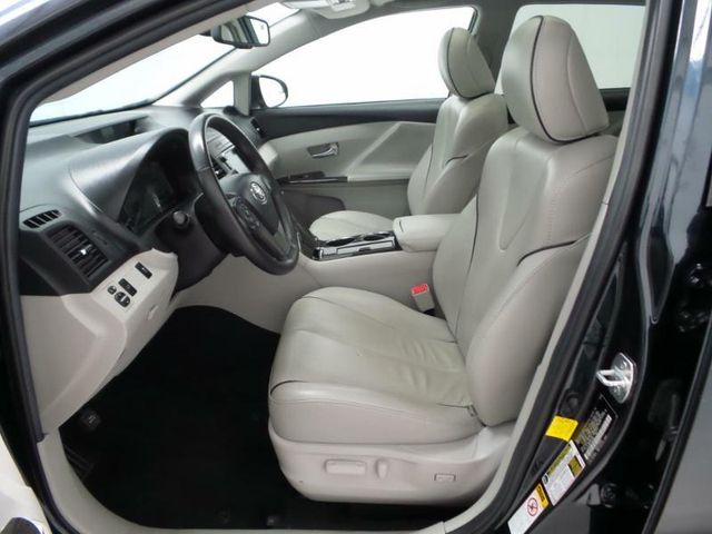 2013 Toyota Venza 4dr Wagon V6 FWD LE - 15400190 - 4