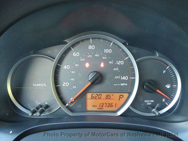 2013 Toyota Yaris 3dr Liftback Automatic LE - 23079690 - 33