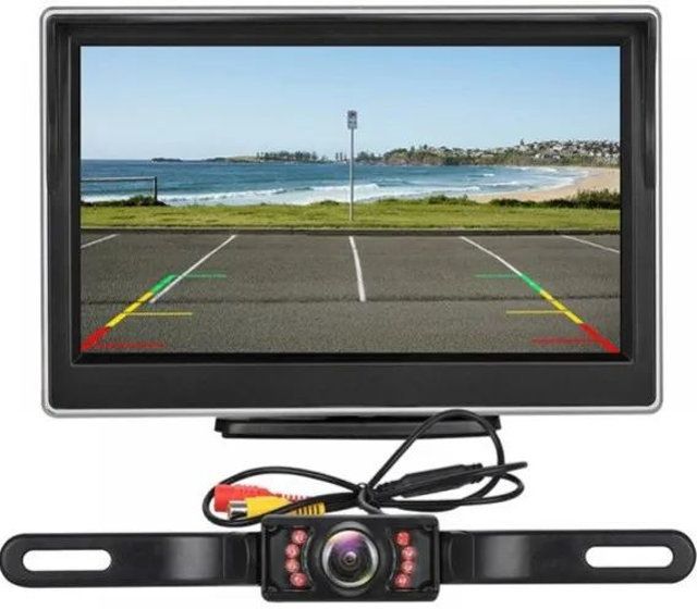 2013 Toyota Yaris LE Hatchback 4D - 22988406 - 16