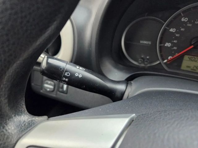 2013 Toyota Yaris LE Hatchback 4D - 22988406 - 30