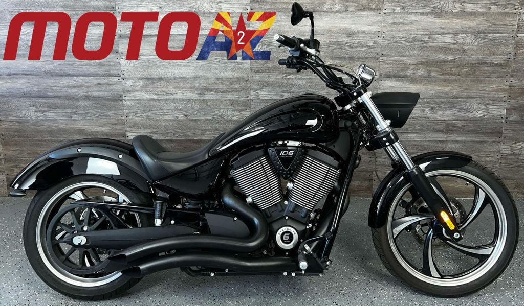 2013 Victory Vegas 8-Ball LOW MILES! - 22769481 - 0