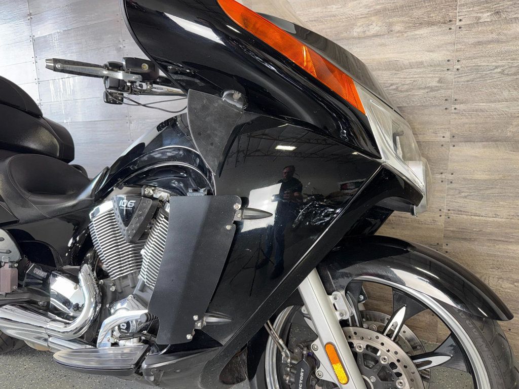 2013 Victory Vision Tour SUPER CLEAN! - 23030137 - 5