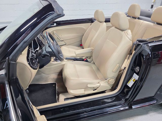 2013 Volkswagen Beetle Convertible 2013 Volkswagen Beetle Convertible 2.5L w/Tech - 23021616 - 27