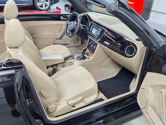 2013 Volkswagen Beetle Convertible 2013 Volkswagen Beetle Convertible 2.5L w/Tech - 23021616 - 42