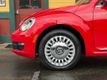 2013 Volkswagen Beetle Convertible 2.5L Convertible - 23050892 - 34