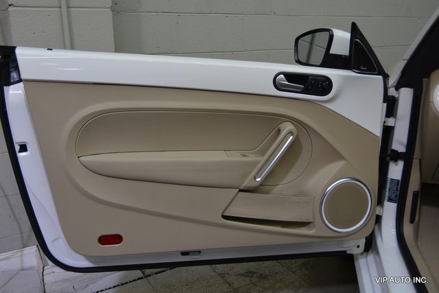 2013 Volkswagen Beetle Convertible 2dr Automatic 2.5L w/Sound/Nav PZEV - 22985910 - 12