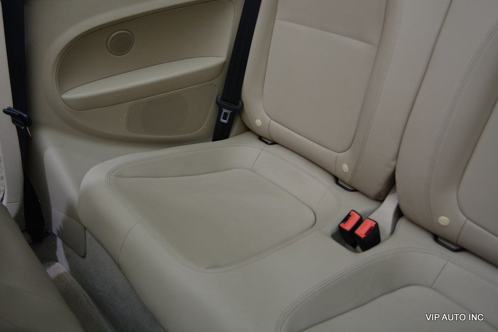 2013 Volkswagen Beetle Convertible 2dr Automatic 2.5L w/Sound/Nav PZEV - 22985910 - 26