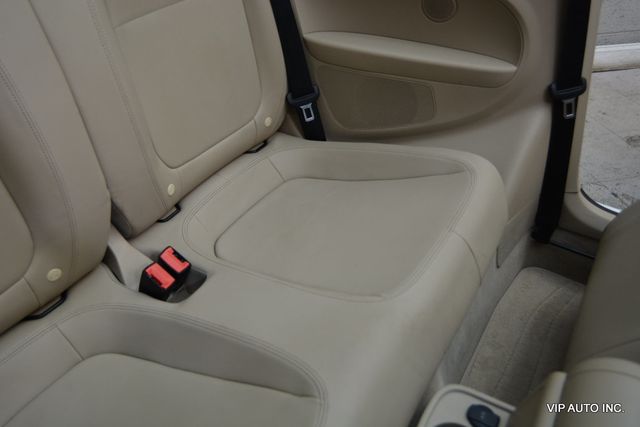 2013 Volkswagen Beetle Convertible 2dr Automatic 2.5L w/Sound/Nav PZEV - 22985910 - 27