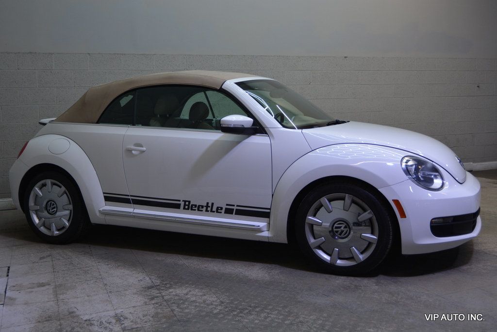2013 Volkswagen Beetle Convertible 2dr Automatic 2.5L w/Sound/Nav PZEV - 22985910 - 32