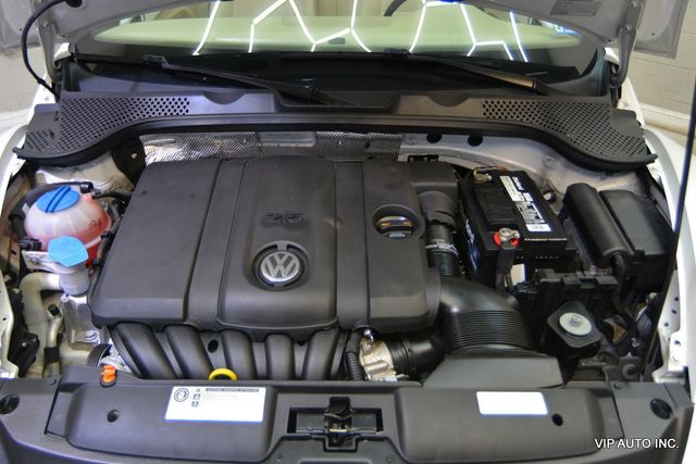 2013 Volkswagen Beetle Convertible 2dr Automatic 2.5L w/Sound/Nav PZEV - 22985910 - 36