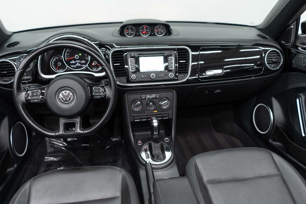 Volkswagen Beetle photo 10