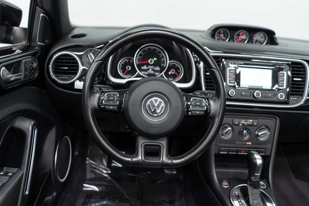 Volkswagen Beetle photo 15