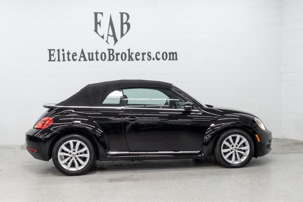 Volkswagen Beetle photo 5