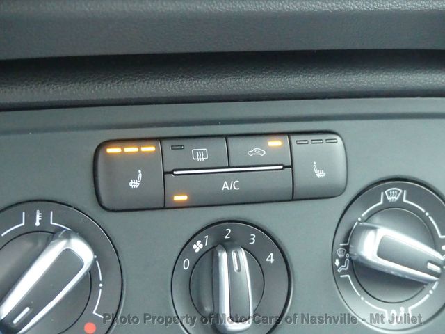 2013 Volkswagen Beetle Convertible 2dr DSG 2.0T 60s Edition PZEV - 23093552 - 37