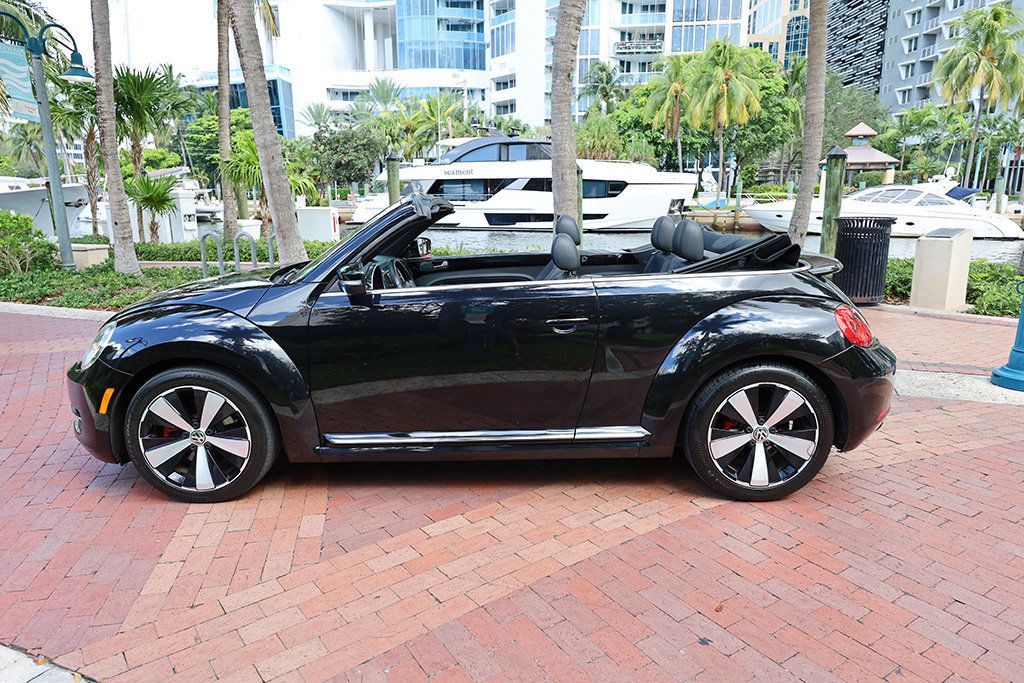 2013 Volkswagen Beetle Convertible photo 12