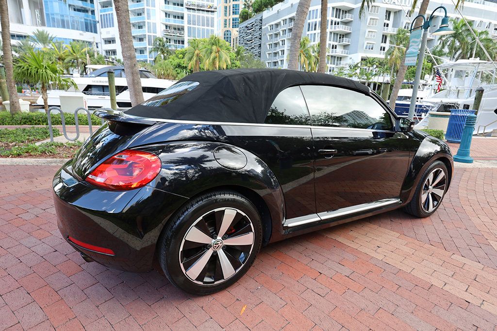 2013 Volkswagen Beetle Convertible photo 15