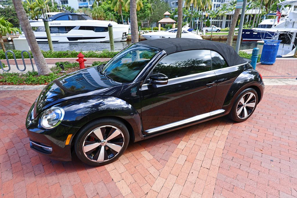 2013 Volkswagen Beetle Convertible photo 38