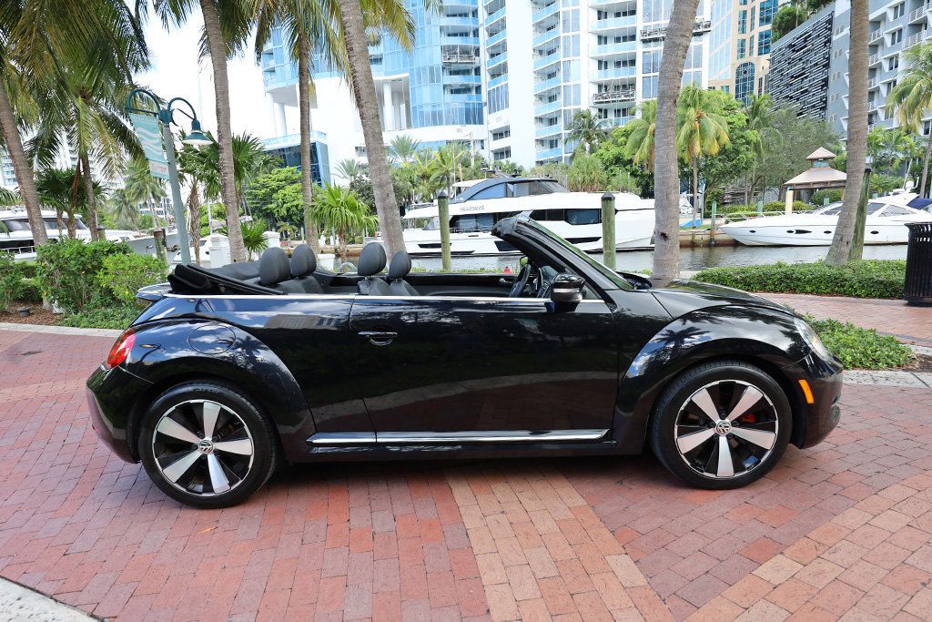 2013 Volkswagen Beetle Convertible photo 39