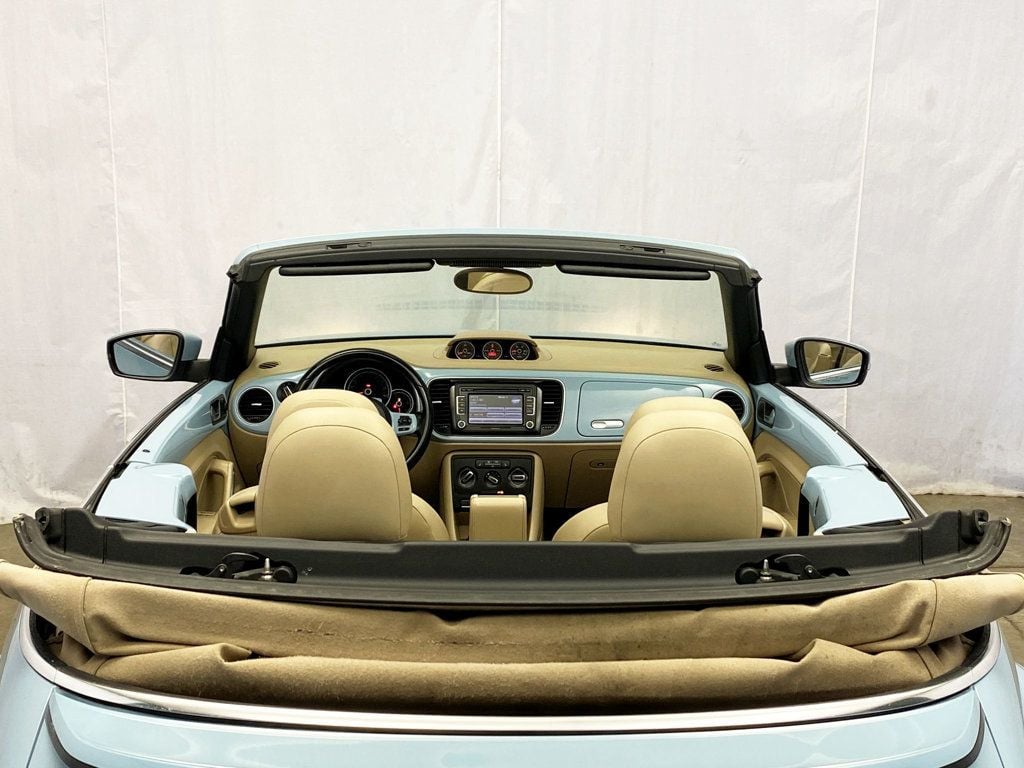 2013 Volkswagen Beetle Convertible 2dr Manual 2.0L TDI - 22911563 - 10
