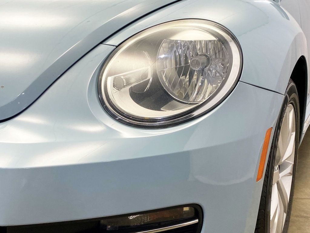 2013 Volkswagen Beetle Convertible 2dr Manual 2.0L TDI - 22911563 - 19