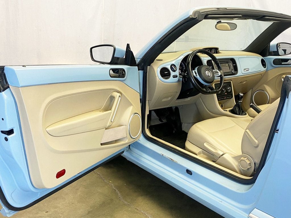 2013 Volkswagen Beetle Convertible 2dr Manual 2.0L TDI - 22911563 - 23