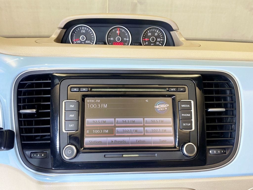 2013 Volkswagen Beetle Convertible 2dr Manual 2.0L TDI - 22911563 - 37